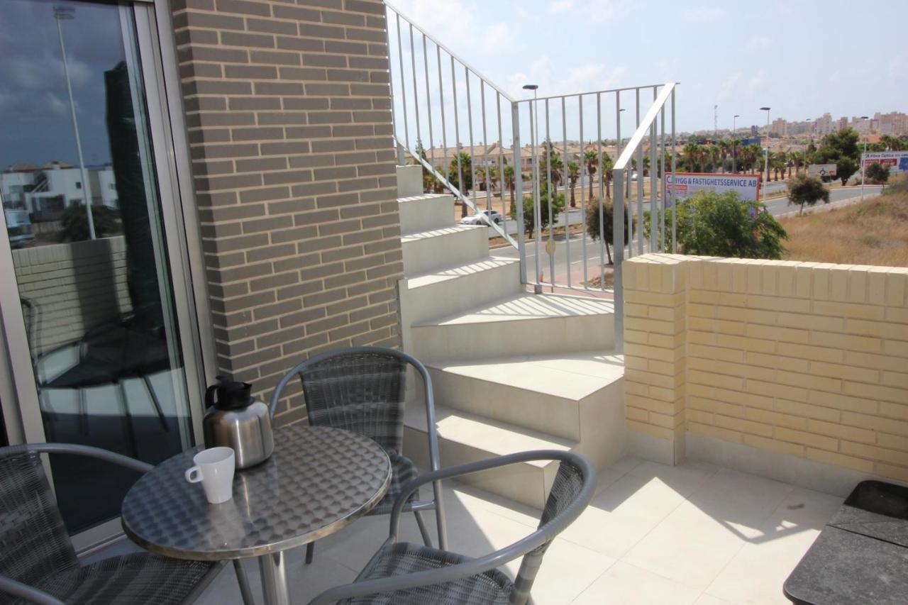 Vivienda Aguas Nuevas Familiar & Deportivo Apartment Torrevieja Bagian luar foto