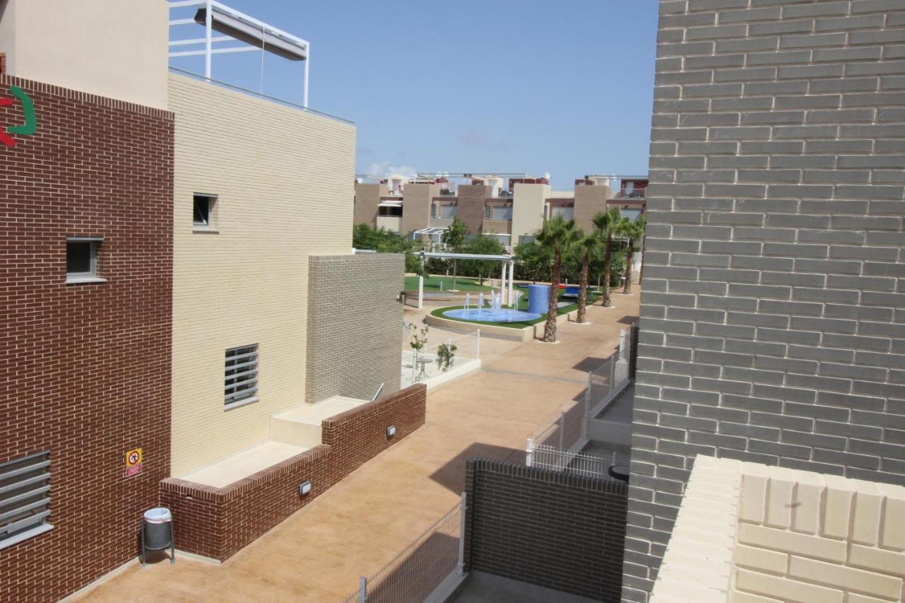 Vivienda Aguas Nuevas Familiar & Deportivo Apartment Torrevieja Bagian luar foto